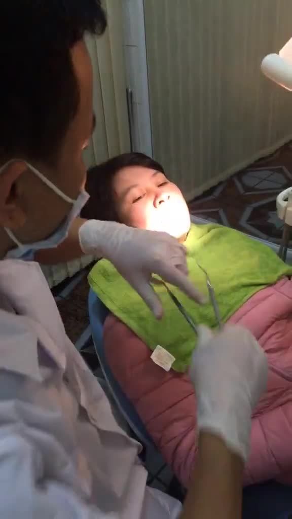 Lắp 12 răng sứ thẩm mỹ cao cấp katana cho vị khách yêu đến từ Lào Cai!