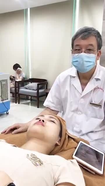 Bác sĩ TM Hoàng Tuấn điều trị nám, tàn nhang cho khách hàng!