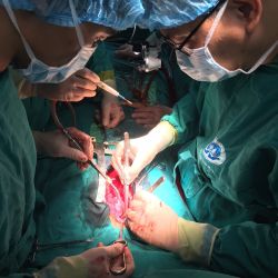 Ca bệnh hiếm gặp trong Y văn thế giới: Cứu bệnh nhân vỡ phế quản, người căng phồng như quả bóng - Bệnh viện Việt Đức
