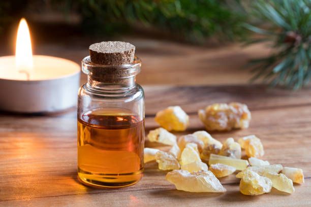 Công dụng và lợi ích của tinh dầu nhũ hương (olibanum)