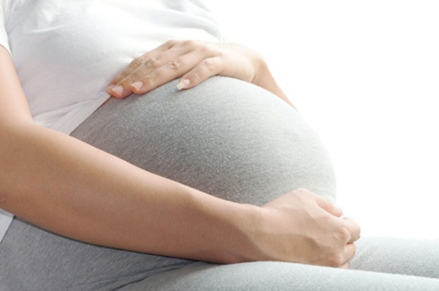 Điều trị mụn rộp sinh dục bằng liệu pháp ức chế virus trong thai kỳ