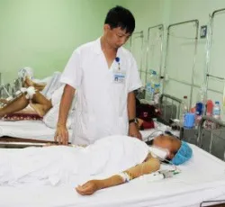 Cứu sống bệnh nhân bị giả phồng động mạch cảnh - Bệnh viện Việt Đức