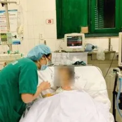 Cứu du khách Nhật Bản bị biến chứng tim mạch, chỉ còn vài phần trăm sự sống - Bệnh viện Việt Đức