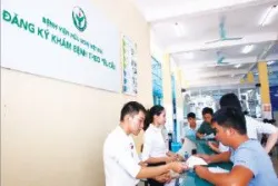 Đăng ký khám bệnh qua điện thoại: Lợi ích nhiều, giảm thời gian chờ đợi - Bệnh viện Việt Đức