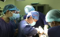 Giải cứu thanh niên đa chấn thương, khớp háng chui hẳn trong bụng, trật sâu vào khung chậu - Bệnh viện Việt Đức