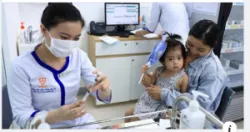 BẢO VỆ CẢ NHÀ TRƯỚC BỆNH THỦY ĐẬU ! VẮC XIN MỚI HIỆU QUẢ BẢO VỆ CAO, GIẢM TÁI NHIỄM CHỈ VỚI 2 LẦN TIÊM