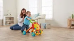 Bé 6 tháng tuổi gãy xương hàm mặt do sự cố xe tập đi - Bệnh viện nhi Trung Ương