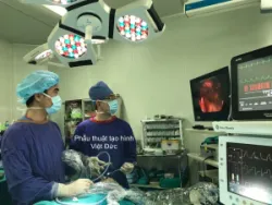 Lần đầu tiên tại Việt Nam: Nội soi tái tạo sàn hốc mắt  hoàn toàn qua đường miệng - Bệnh viện Việt Đức