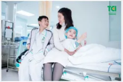 CÁCH CHĂM SÓC CON SAU KHI PHẪU THUẬT CẮT AMIDAN, NẠO VA