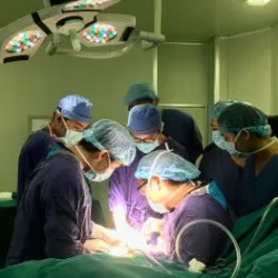 Ứng dụng vật liệu kim loại tự tiêu mới trong phẫu thuật gãy xương cho bệnh nhân - Bệnh viện Việt Đức