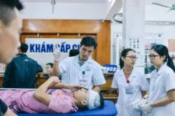 Bác sĩ Bệnh viện Việt Đức tư vấn cách sơ cứu đúng người bị tai nạn giao thông
