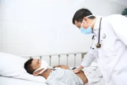 Phù, tiểu ít và tăng cân: Những biểu hiện của hội chứng thận hư nguyên phát - Bệnh viện Việt Đức
