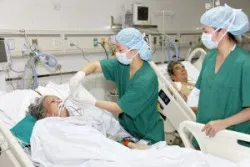 Dư âm hạnh phúc của người bệnh được cứu từ tay tử thần để trở về với cuộc sống - Bệnh viện Việt Đức
