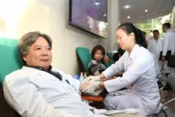 Nguồn máu cạn kiệt, bệnh viện ngoại khoa hàng đầu cả nước kêu gọi người dân hiến máu cứu người - Bệnh viện Việt Đức