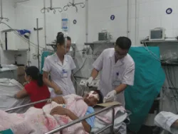 Bệnh nhân cấp cứu tăng cao đợt nghỉ lễ, chủ yếu tai nạn giao thông - Bệnh viện Việt Đức