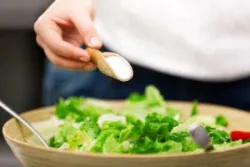 Trắc nghiệm: Muối trong thực phẩm, natri, huyết áp và sức khỏe của bạn