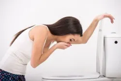 Buồn nôn nhưng không nôn được: Đặc điểm cơn ốm nghén khi mang thai