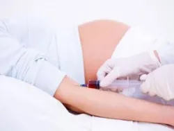 Lưu ý khi nuôi trẻ sinh ra từ người mẹ có HIV/AIDS