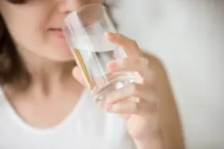 Vì sao sốt kéo dài thường khó chẩn đoán?
