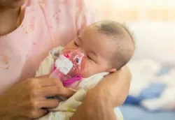 Bệnh Krabbe là bệnh gì? Triệu chứng, nguyên nhân