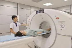 Áp xe gan có thể chẩn đoán khi chụp CT scan bụng chậu không