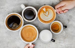 Caffeine trong trà/cà phê tồn tại bao lâu trong cơ thể?