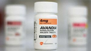 Avandia (rosiglitazone): Công dụng, liều dùng và tác dụng phụ
