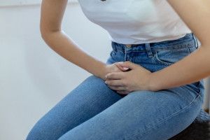 Nguyên nhân nào gây đau vùng chậu ở phụ nữ?
