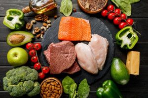 10 ưu điểm của chế độ ăn kiêng low-carb và Keto so với các chế độ ăn kiêng khác