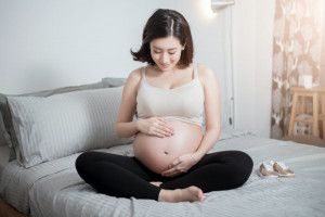 Những nguy cơ nếu mang thai và có con ở độ tuổi 35 trở lên