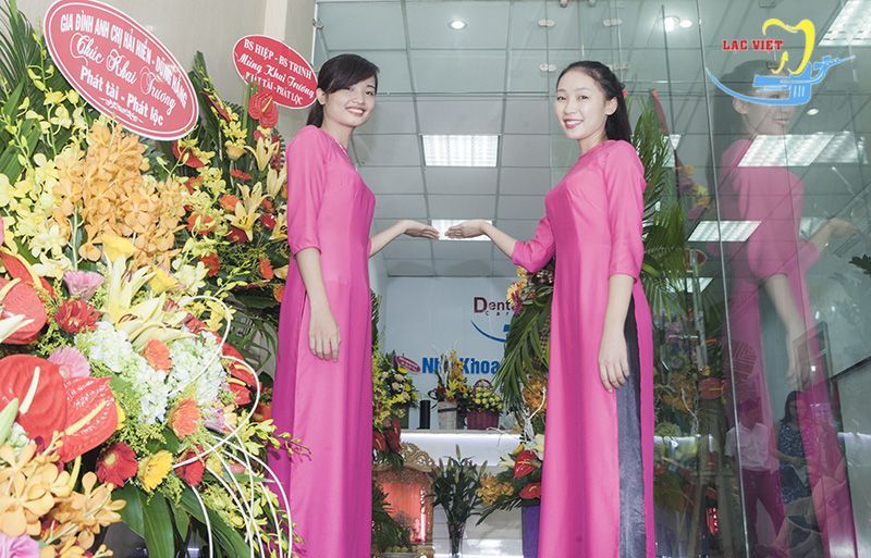 Đội ngũ nhân sự lạc việt 2017 02