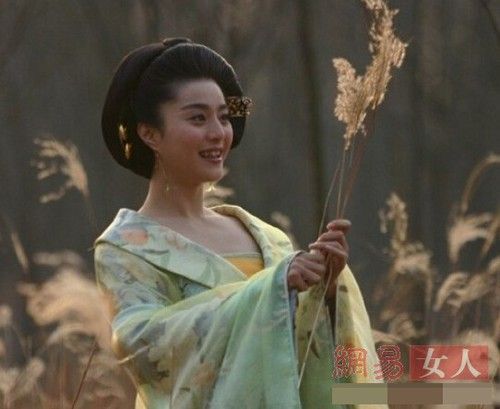 Phạm Băng Băng cuốn hút hơn nhờ niềng răng chỉnh nha