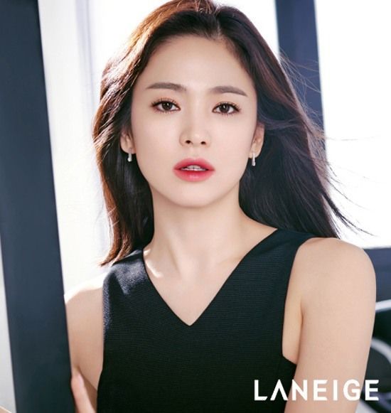 Người đẹp không tuổi Song Hye Kyo với bờ môi gợi cảm