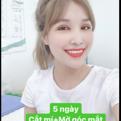 Ca mí 5 ngày tuổi siêu tự nhiên của khách yêu đẹp chuẩn hotgirl nhà Đông Á.