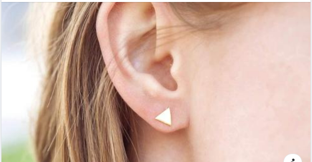 Sẹo lồi dái tai, vành tai là một trong những loại sẹo lồi phổ biến nhất trên cơ thể con người.