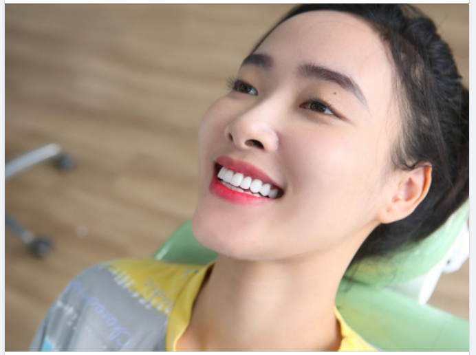 NÀNG ĐẸP RẠNG NGỜI – NỤ CƯỜI TỎA SÁNG