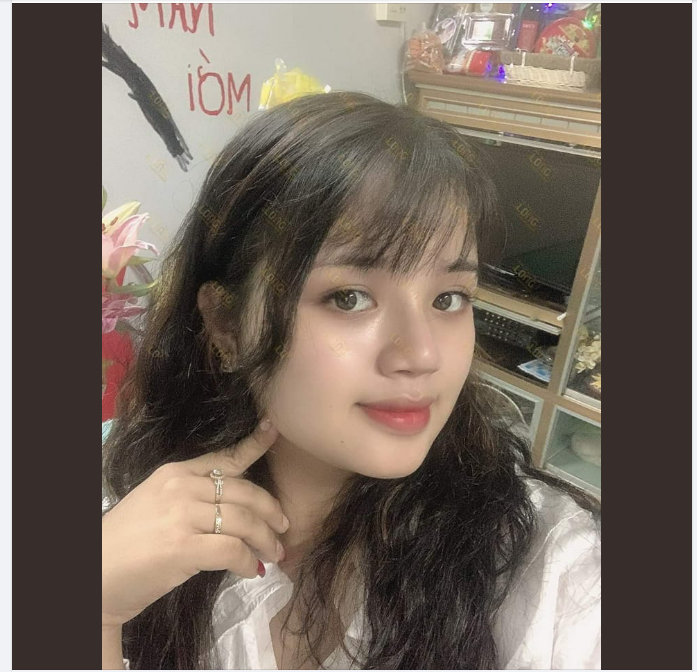 KHÁCH YÊU SẮM DÁNG MŨI ĂN TẾT