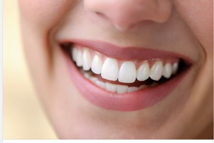 Vậy, có bộ răng đẹp là một yếu tố quan trọng trong việc xây dựng và giữ vững sức khỏe cho mỗi người trong xã hội hiện nay.