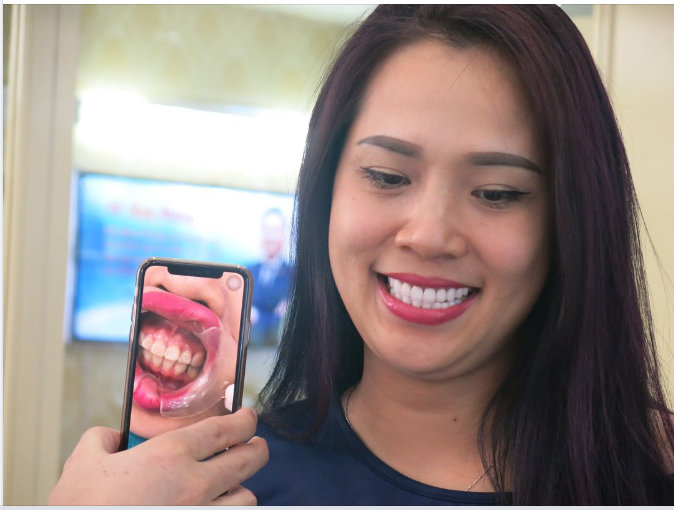 Cô ấy không biết mình bị ghi hình. Vì tôi muốn cô thật tự nhiên