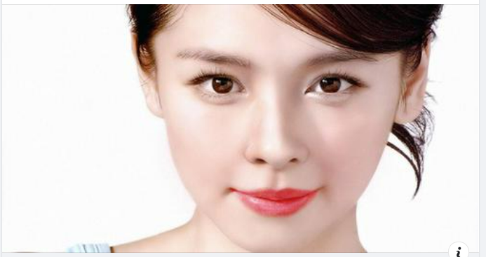 Có rất nhiều các biến chứng sau khi nâng mũi có thể xảy ra nếu bạn chọn những cơ sở thẩm mỹ kém chất lượng hay bác sĩ tay nghề kém, đôi khi cũng có thể do việc chăm sóc hậu phẫu của bạn thiếu an toàn.