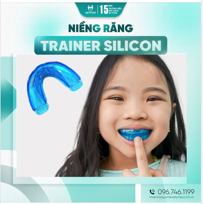 Niềng răng nhàn tênh nếu mẹ chọn niềng răng cho con từ sớm
