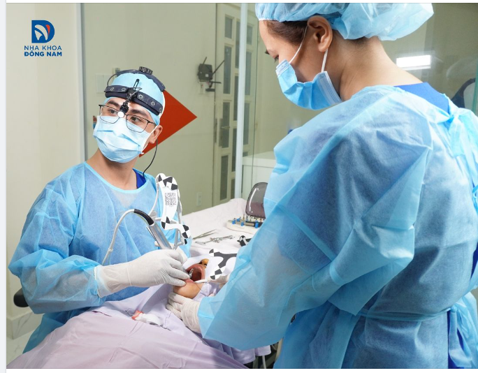 CHÀO TUẦN MỚI VỚI CA CẤY GHÉP 4 TRỤ IMPLANT ETK ACTIVE, LÊN RĂNG NHANH TRONG 4 TUẦN KỊP CHO VIỆT KIỀU MỸ VỀ NƯỚC