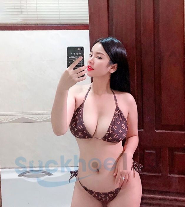 Bộ ngực đẹp số 8