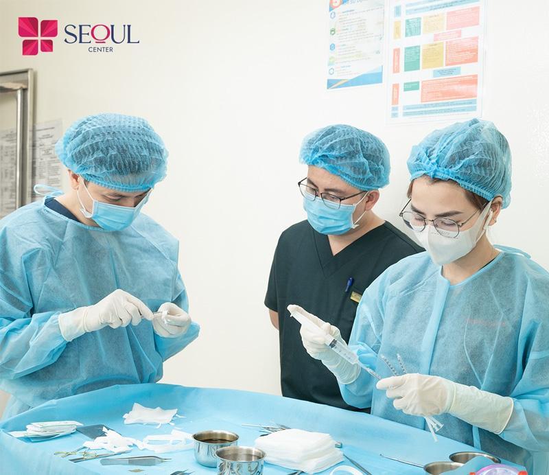 Bác sĩ thường thay đổi cách gọt đẽo sụn để tạo sống mũi thẳng và dày hơn cho phái nam