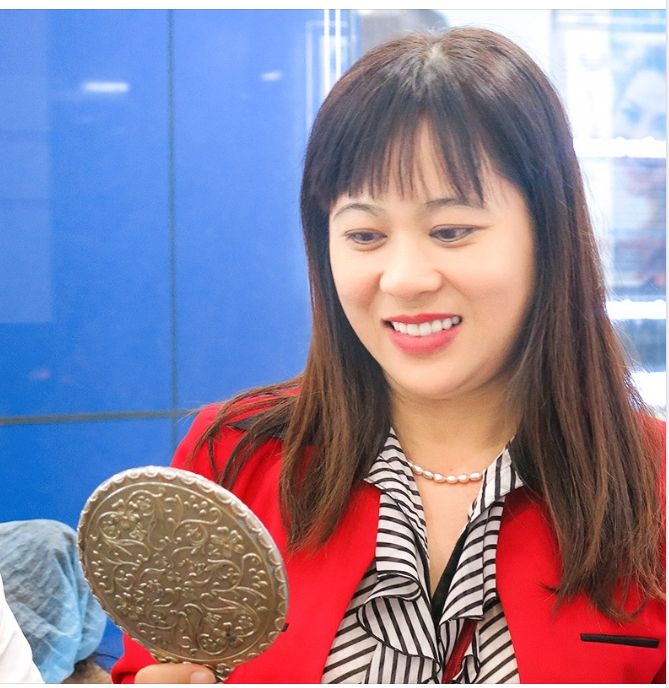 Cách Chọn Màu Răng Sứ Tự Nhiên Nhất?