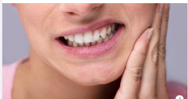 Sau khi nhổ răng bao lâu thì mới được đánh răng?