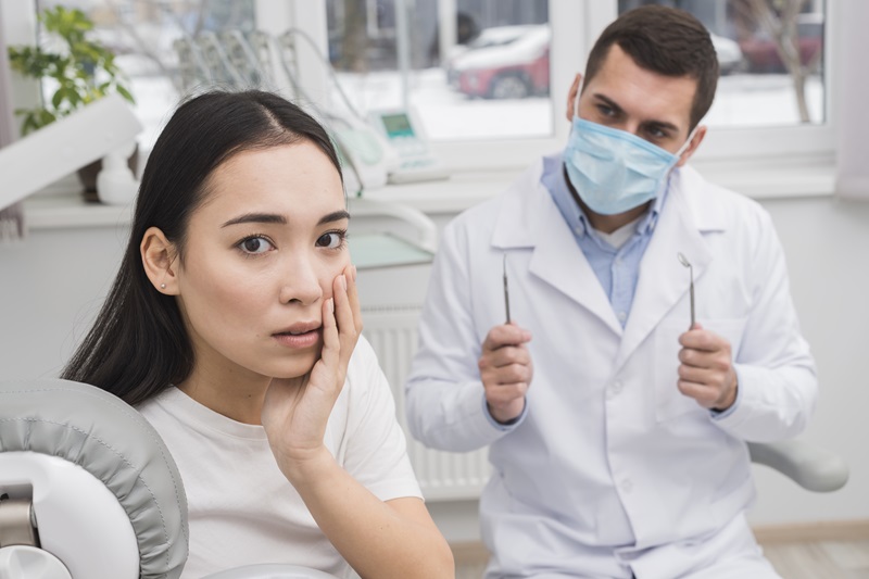 Trồng răng Implant tại cơ sở kém uy tín dẫn đến nhiều hệ lụy nguy hiểm