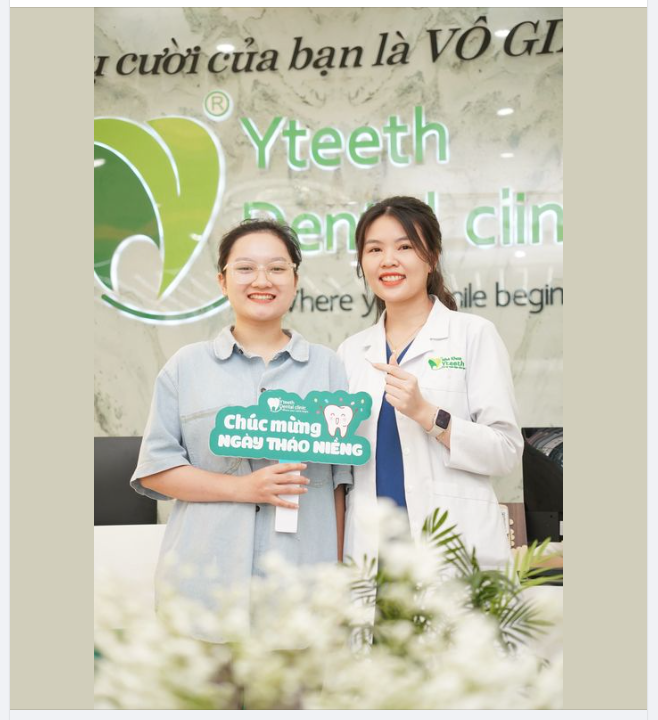 Team niềng răng cùng bác sĩ Quỳnh Xinh Gái