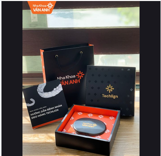 BẠN ĐÃ BIẾT SỰ THẬT NÀY VỀ MÁNG NIỀNG TRONG SUỐT TECHLIGN CHƯA?