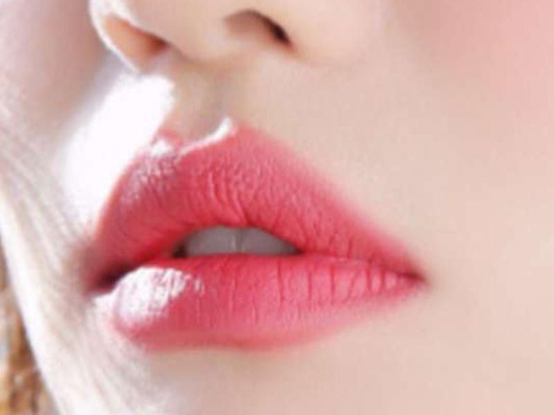 Phun môi màu nào đẹp? Tổng hợp 7 màu môi đẹp xu hướng 2024